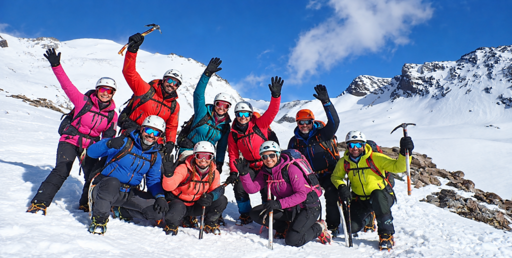 Celebración Alpina En La Cumbre Nevada Fin de Año en Sierra Nevada: Alpinismo, Veleta y Mulhacén
