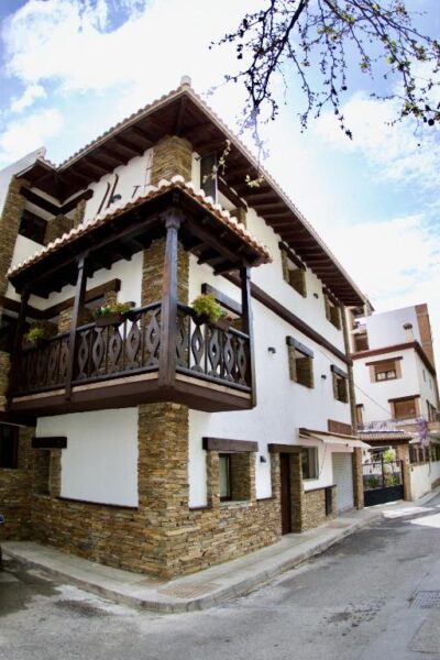 Alojamientos más económicos en Sierra Nevada 4 El refugio en Pinos Genil