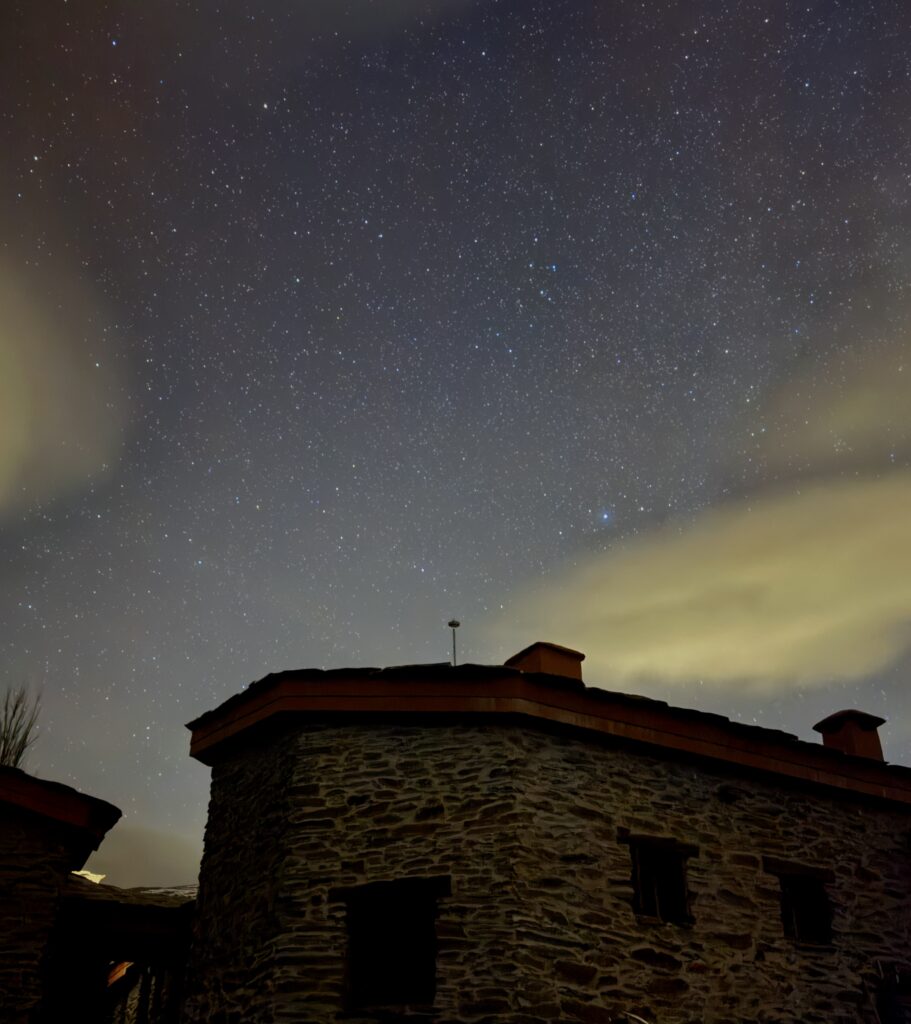 Refugio Picón de Jerez de noche