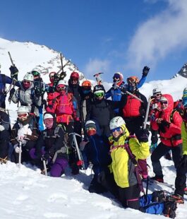 10 Curiosidades del Mulhacén: Historia, Leyendas y Consejos 9 Guías de Montaña y Esquí en Sierra Nevada