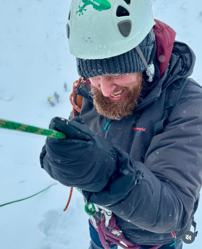 Alpinismo y manejo de cuerdas Sierra Nevada